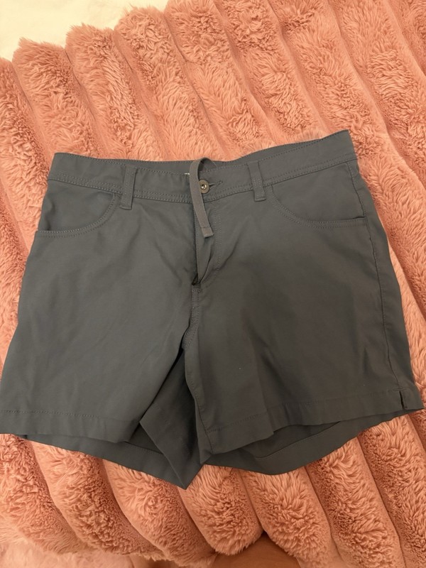 prAna Women’s Chino Shorts Mid Rise Flat Front Solid Gray Size 4