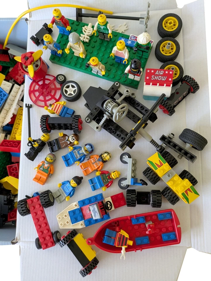 Lot Lego vrac 15 figurines + pièces Star Wars 1 kg env - Photo 3/4