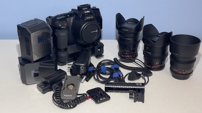 Blackmagic Design Pocket Cinema Camera 6K Pro (Canon EF), 2 Batt Grip, 5 Batt.