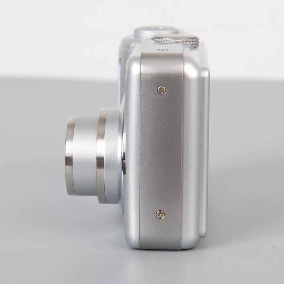 Samsung Digimax S500 5.1MP digital compact camera - Retro, Vintage, Y2K - Image 4 of 4