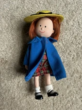 MADELINE Eden Toys 1994 7 Inch Tall Madeleine Bemelmans  Collectible