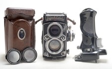 Rolleiflex 2.8E Planar w/ Case  Grip