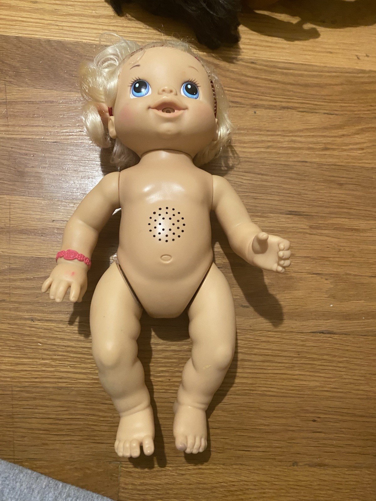 Baby Alive 2010 Wets And Wiggles Blonde
