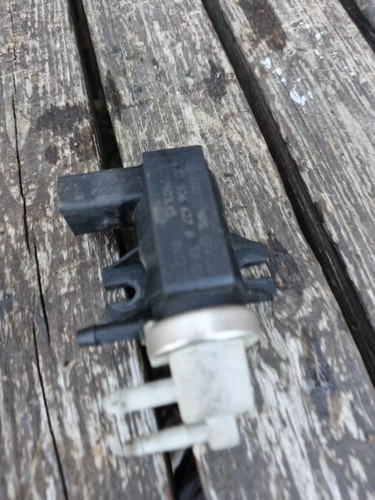 Volkswagen Golf IV 2001 Diesel 81kW Turbolader Druckwandler Magnetventil