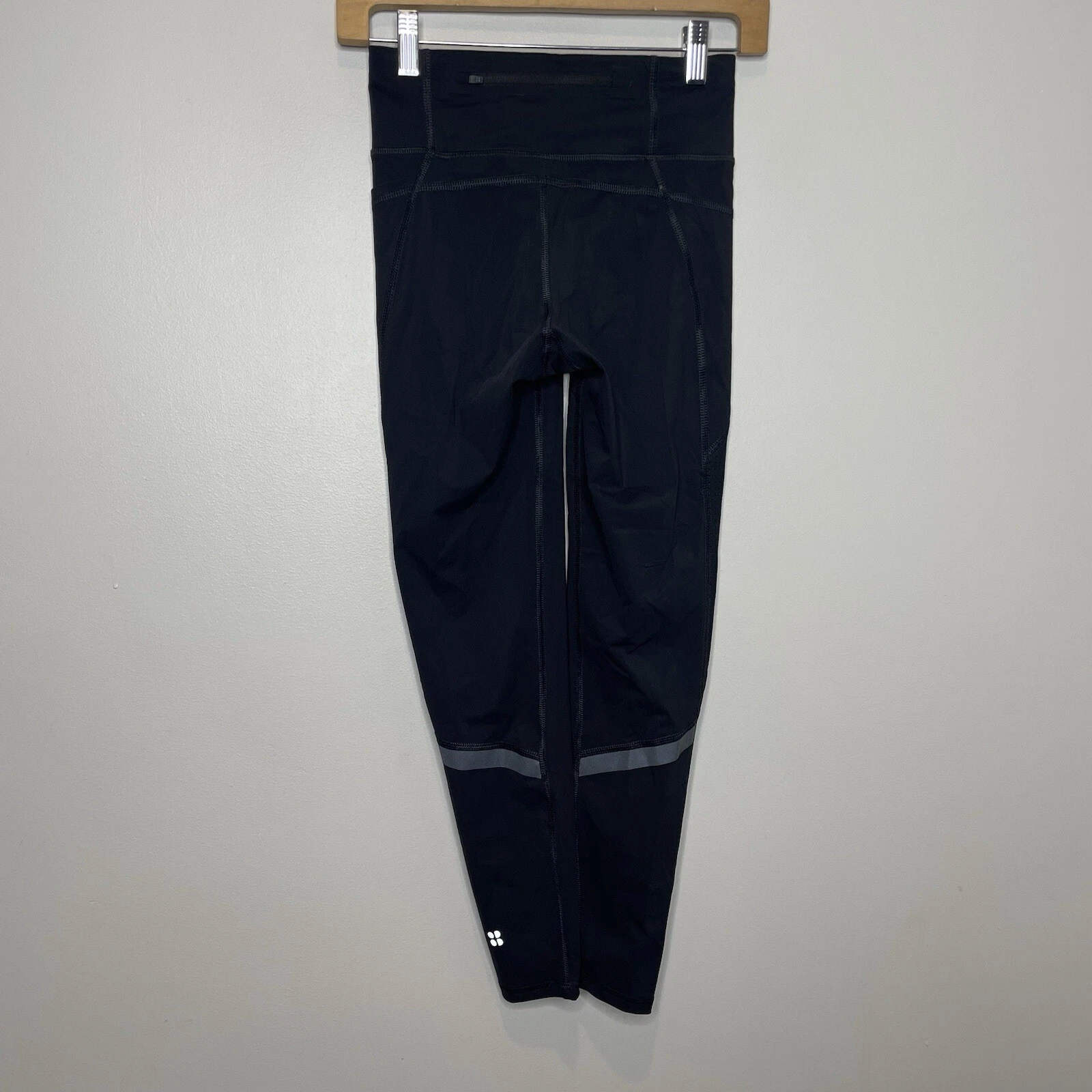 sweaty-betty zero gravity full length laser cut workout leggings