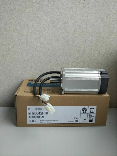 Panasonic MHMD042P1U Servomotor 1 Stück Neu Expressversand - Bild 1 von 3