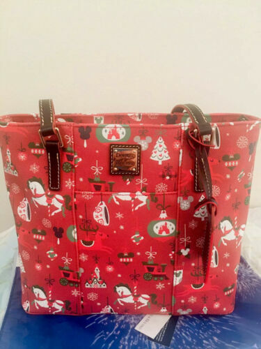 Disney 2024 Mickey Mouse Family Christmas Dooney & Bourke  display picture 2