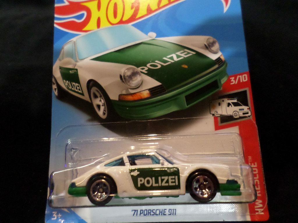 HW HOT WHEELS 2019 HW RESCUE #3/10 '71 PORSCHE 911 WHITE