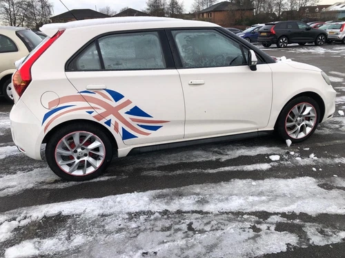 MG 3 FORM PLUS SPORT 1.5 VTI-TECH 2015 NON RUNNER SPARES OR REPAIR EURO 6 - Picture 3 of 21