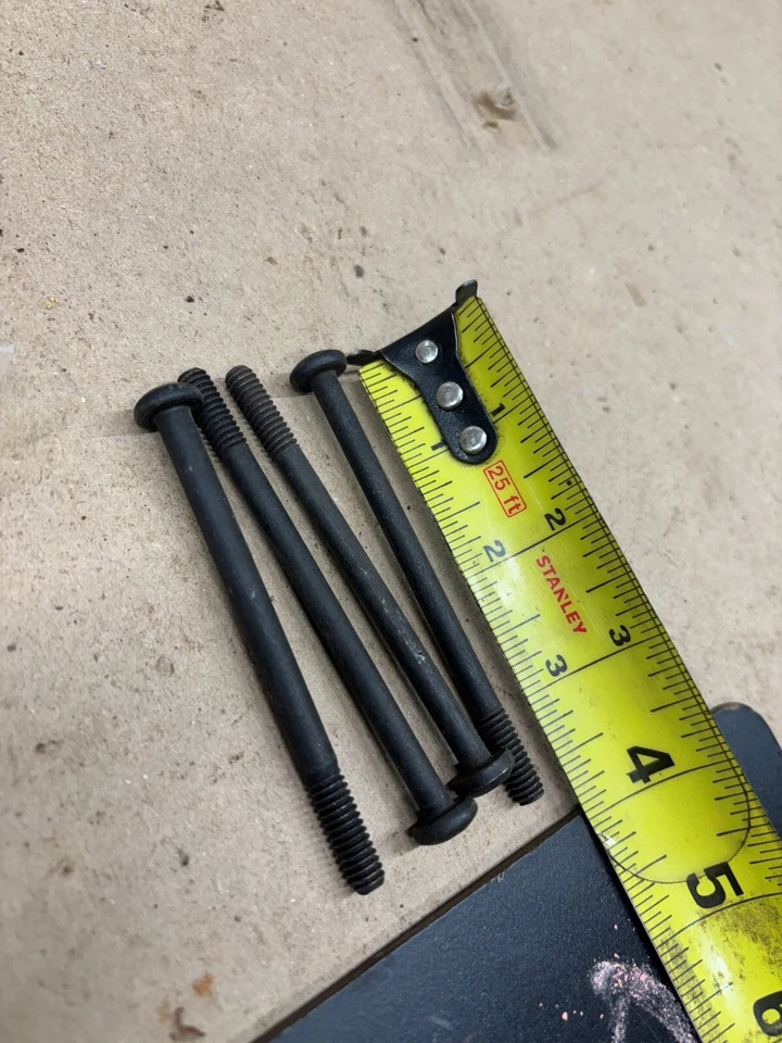 Chevrolet C/K 1500 2500 Silverado Camaro Vortec 1988 1994 cubierta de válvula pernos Torx Foto 3 de 4