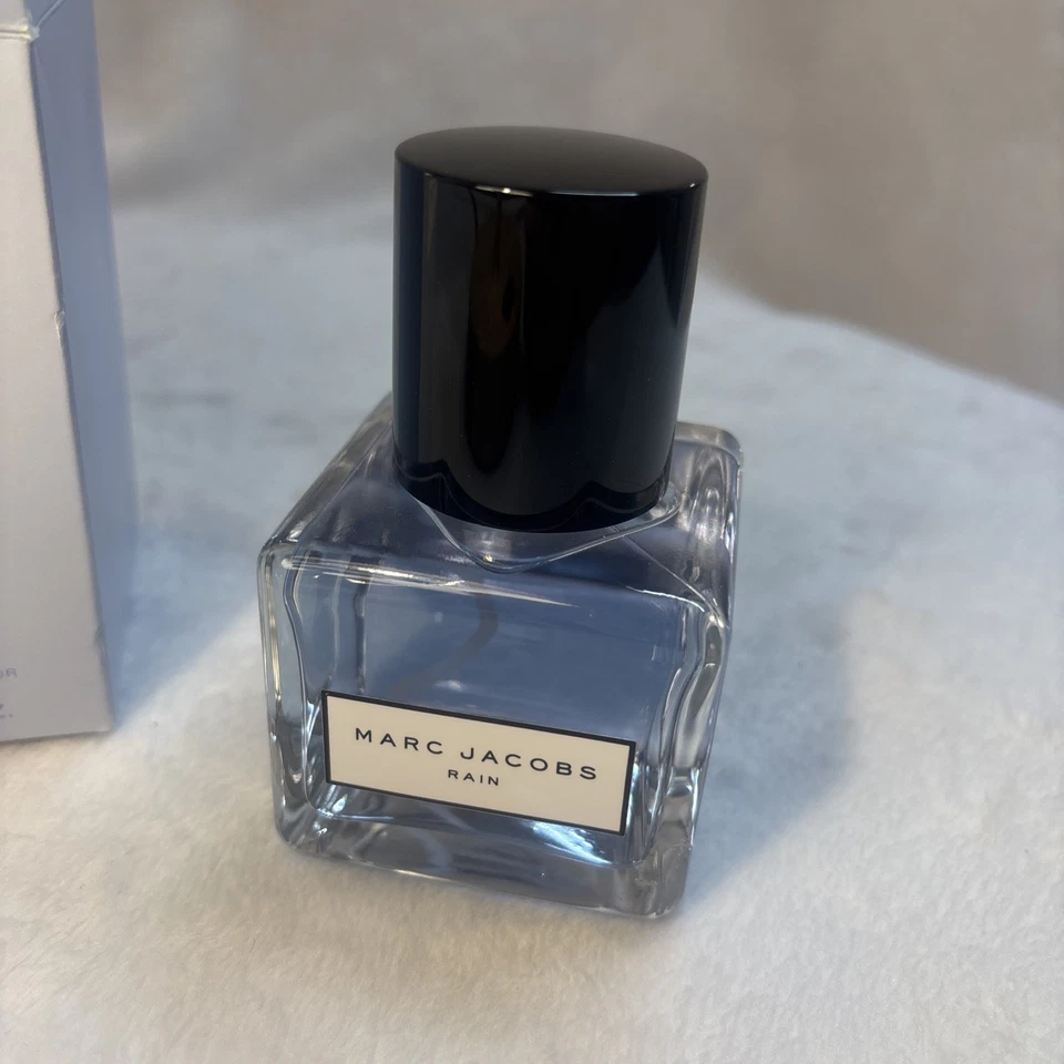 Marc Jacobs Rain Eau de Toilette para Mujer 3.4 fl oz 100 ml Colonia Perfume Spray Foto 2 de 4