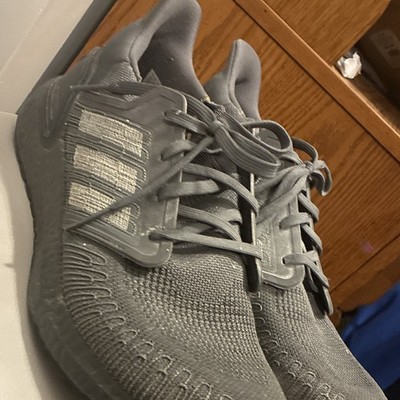 adidas Men s Low Top Lace-Up Athletic Sneakers Gray Black Solid Rubber