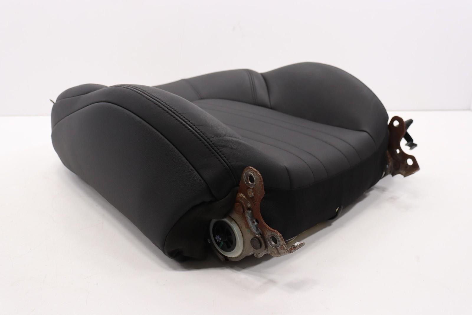 Maserati Ghibli 2017-2024 Front Right Upper Seat cushion Black