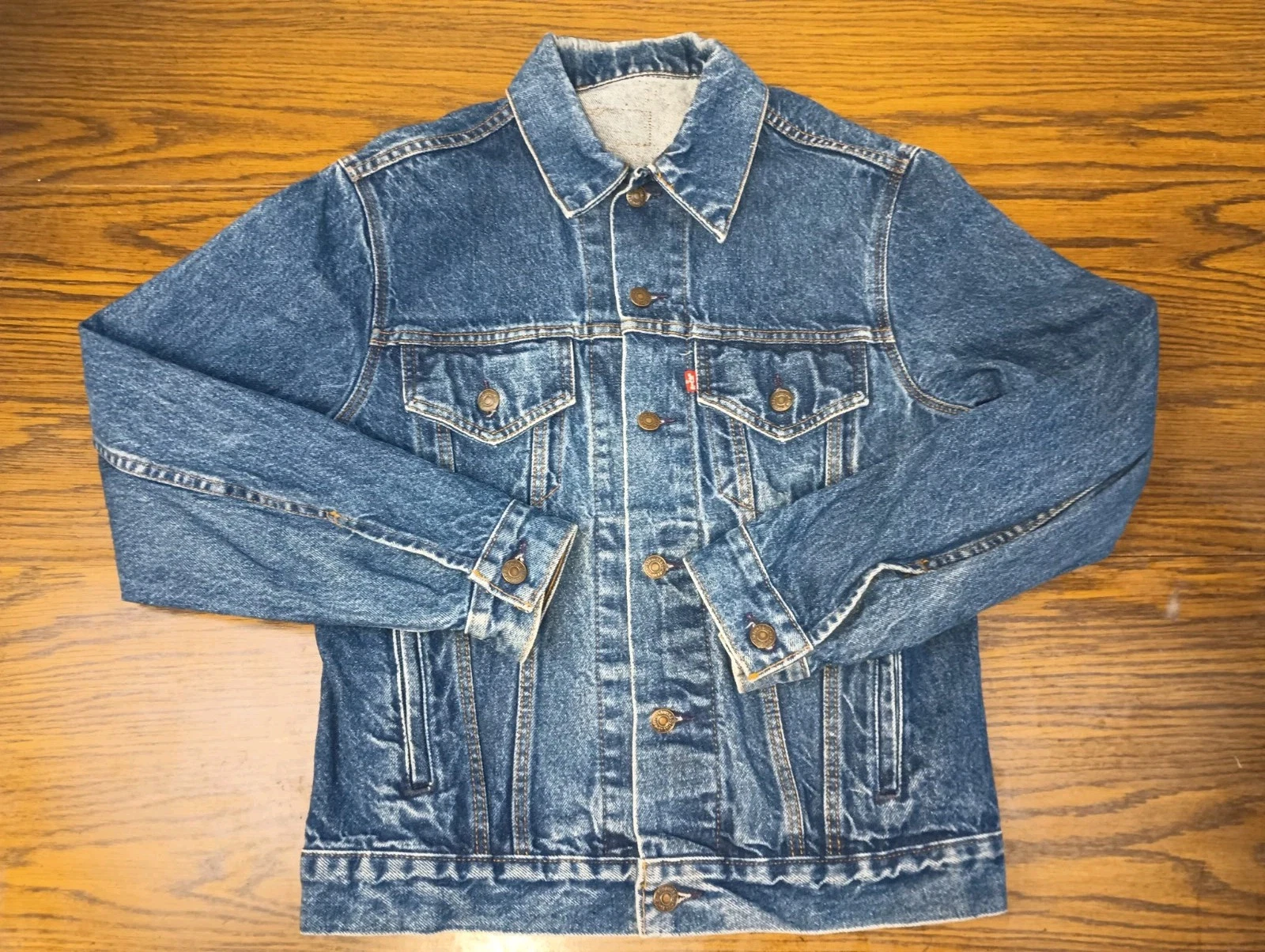 Levi’s Vintage Blue Denim Jacket 4 Pocket Men's Size Medium No Inner Tags