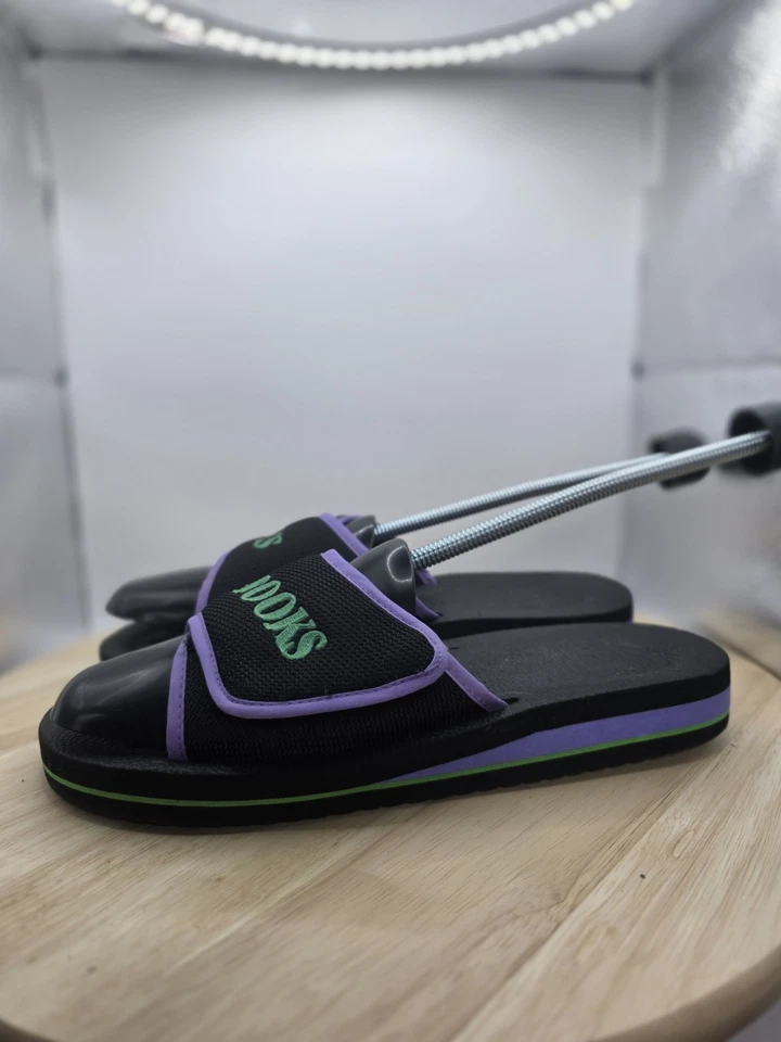 Sandalias Brooks para mujer ajustables negras y moradas talla Foto 3 de 4