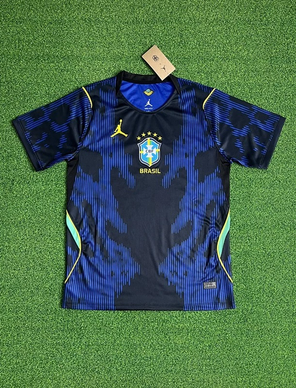 Nike Brazil Away Memorabilia Football Shirts (National Teams) for