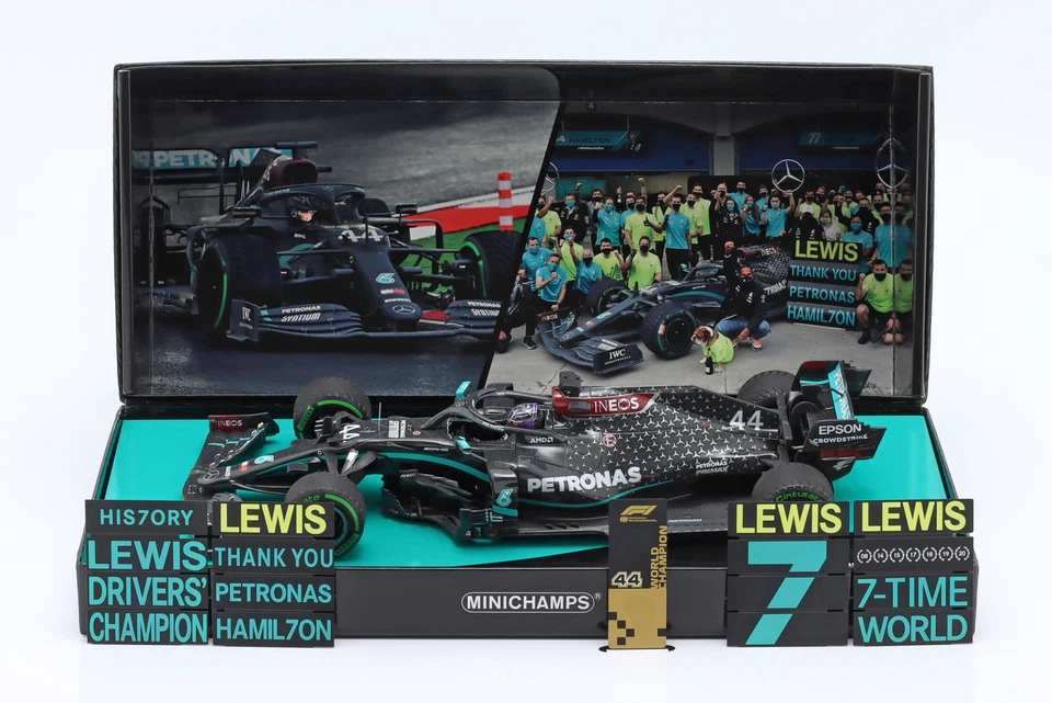 Minichamps - 1:18 Mercedes-AMG F1 W11 No.44 Lewis Hamilton World Champion 202... - Image 2 of 4