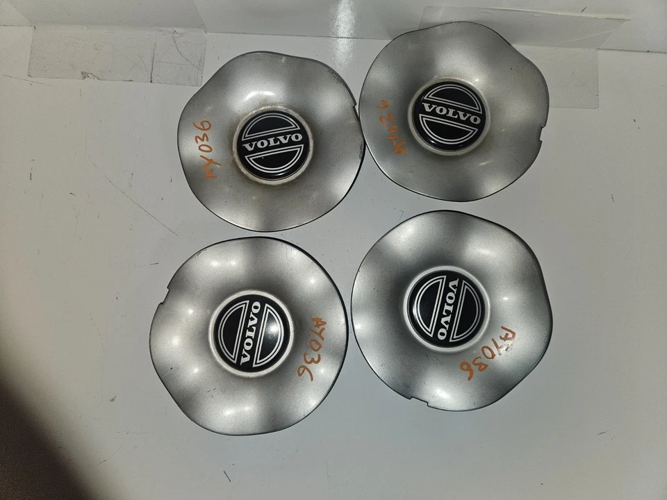 Volvo 850 1993-2000 tapacubos central OEM, 9140405 Foto 4 de 4