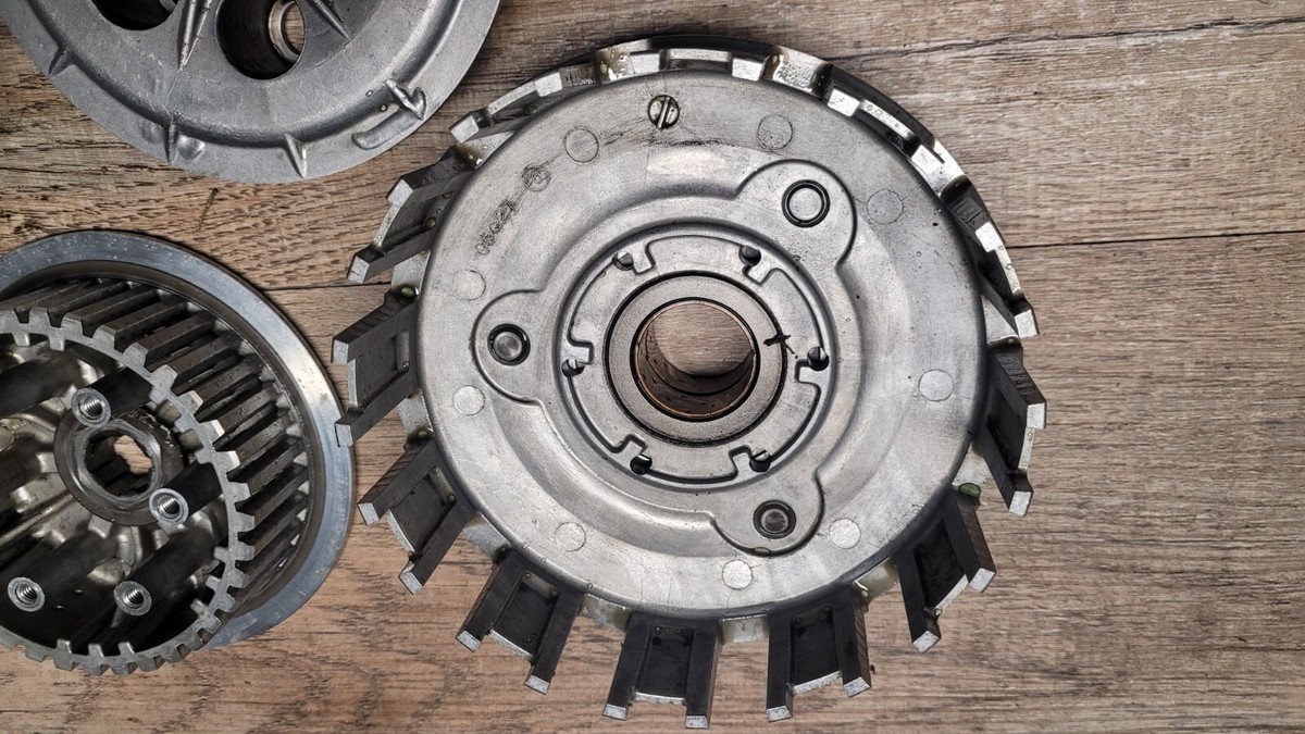 2003 Suzuki DRZ400S OEM Clutch Basket Hub Pressure Plate | DRZ400