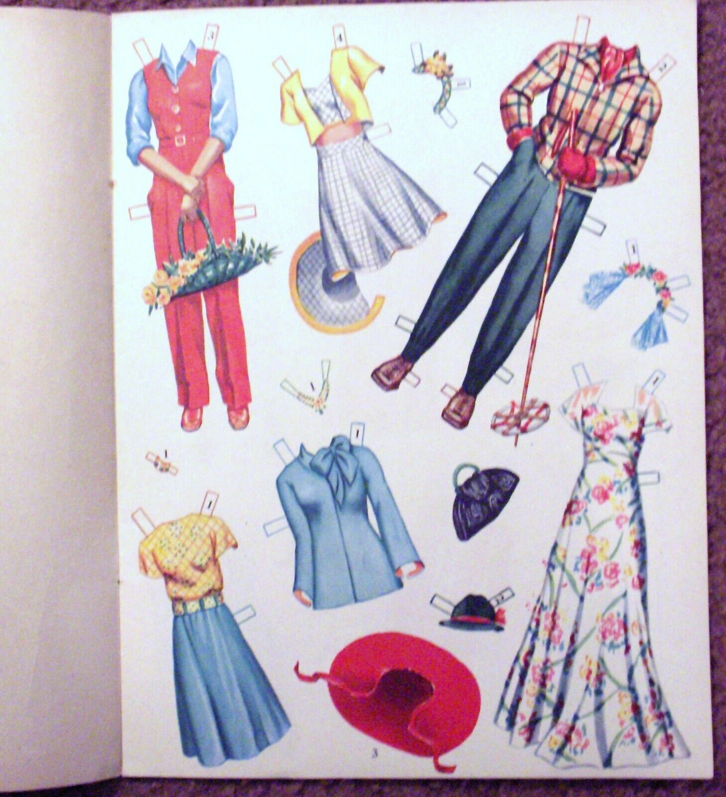 VINTAGE UNCUT 1948 DOLL HOUSE PAPER DOLLS~#1 REPRODUCTION~EXTREMELY  RARE~PRETTY!