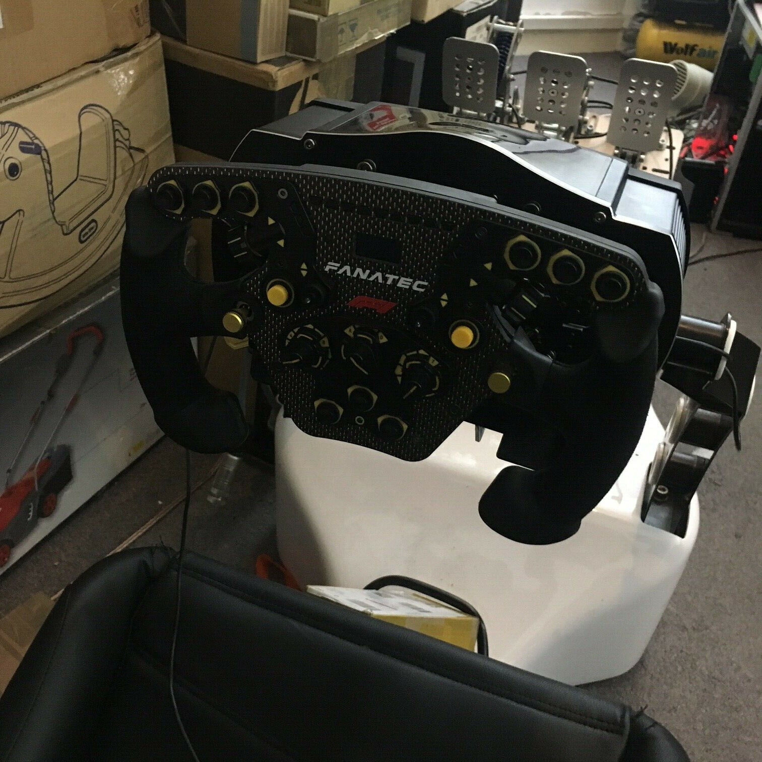 Fanatec Podium Wheel Base DD1 + F1 RIM + Pro Shifer + V3 PEDALS > COLLECTION