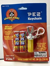 PEZ Looney Tunes BUGS BUNNY Mini Keychain Dispenser Novelty BASIC FUN c386