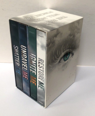 Shatter Me Series 4 Book Box Set Tahereh Mafi Paperback Unravel Ignite Restore