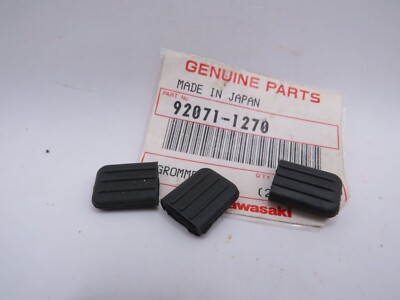 NOS Kawasaki EN650 VN1500 VN1600 Z900 ZX10R QTY3 Genuine Grommet