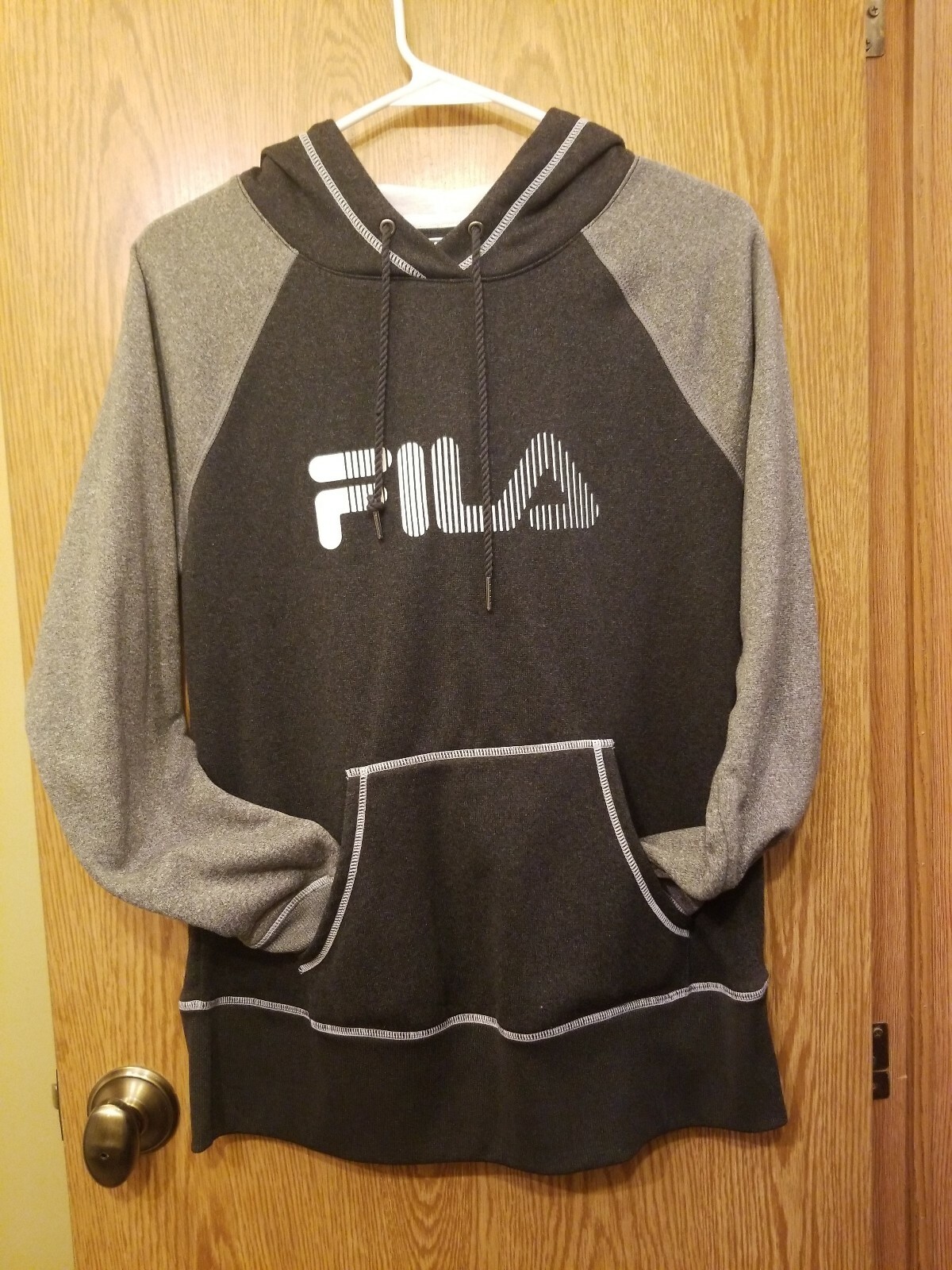 FILA MENS HOODIE Black and Gray SIZE Medium
