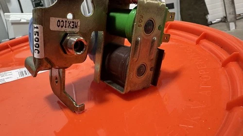 Genuine Sub-zero Dual Water Valve For 680,690,685-2,695-2 OEM Factory 7014677