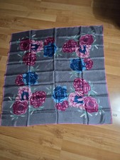 Vintage Vera Scarf Flowers Multicolor Silk Tout Sdie 30"x30"Square.