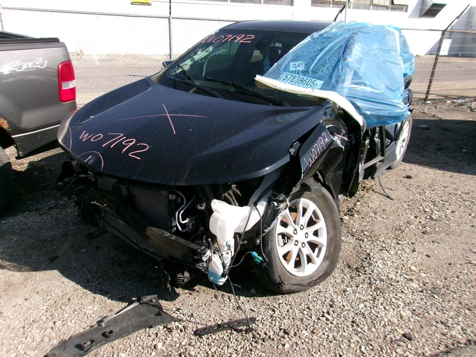 Conjunto de filtro de aire usado se adapta a: Chevrolet Equinox 2020 grado A Foto 2 de 4