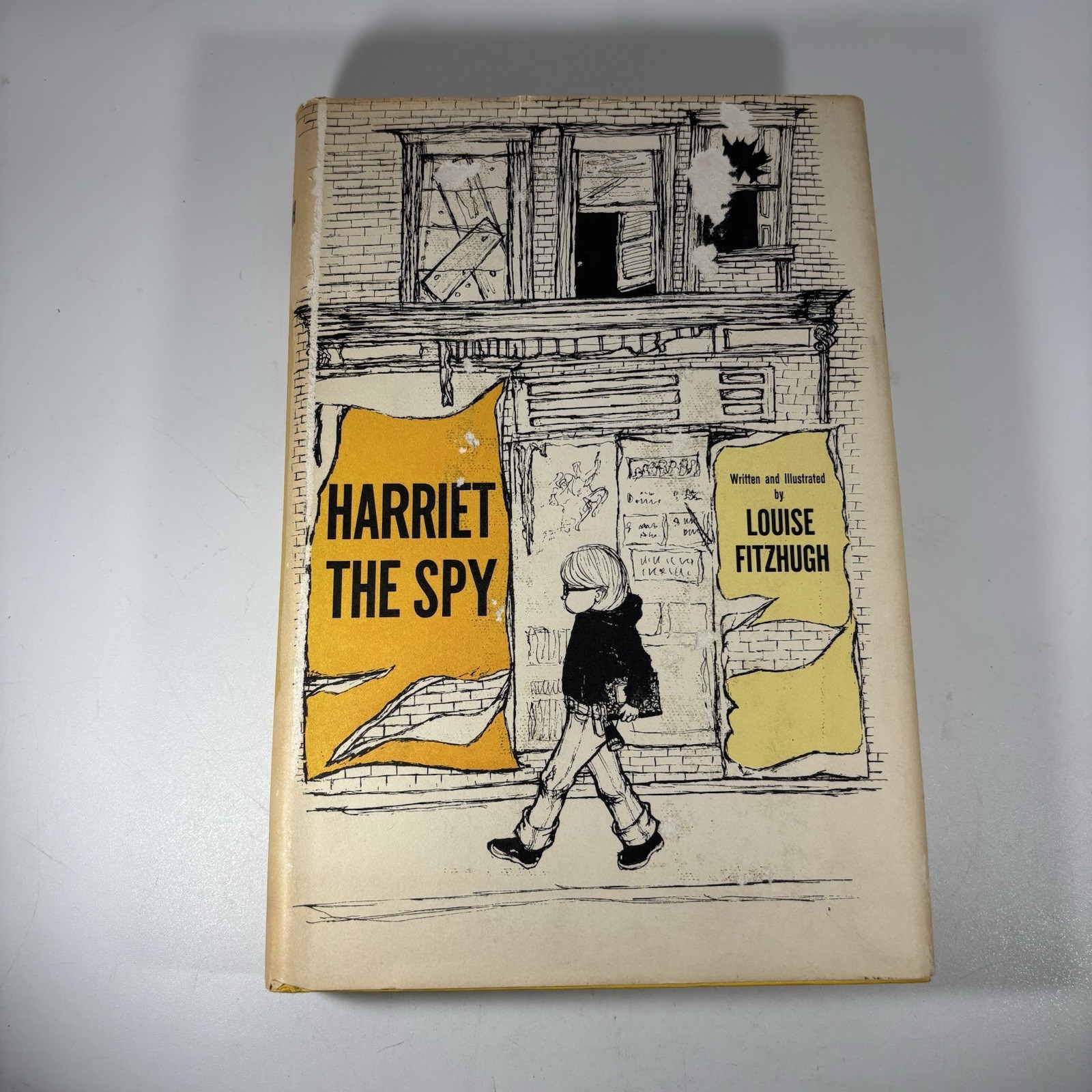 FILA HARRIET THE SPY Louise Fitzhugh 1964 Book 1st Edition Dust Jacket BCE Harper Row