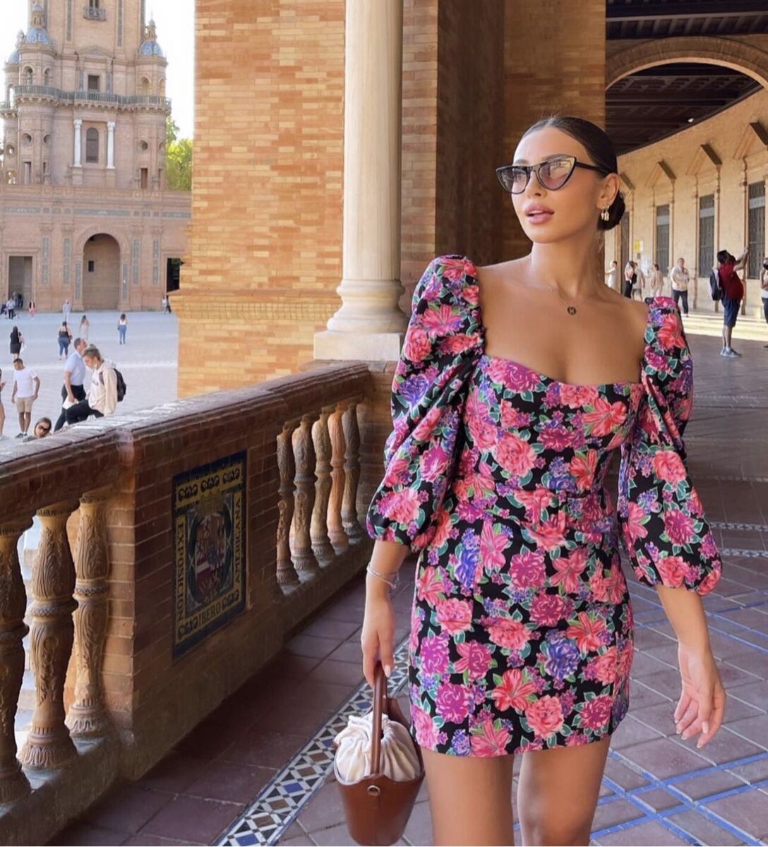 ZARA Woman's Floral Print Mini Dress, Square Neckline, Puff ZARA Woman's Floral Print Mini Dress, Square Neckline, Puff
