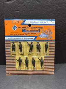 NEW ROCO Minitanks Z-271 Army Leaders World War II HO Model Made In Austria