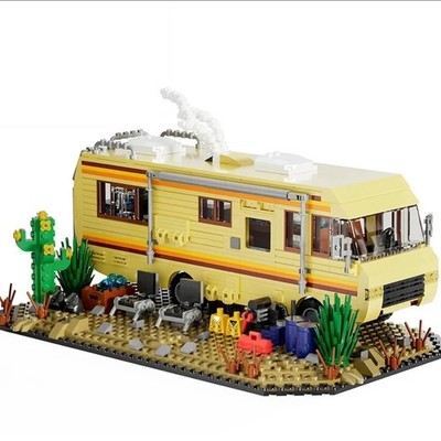 Building Bricks Breaking Bad RV 904 Pieces   Not LEGO Official