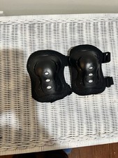 Black Skateboarding Protective Knee Pads Set