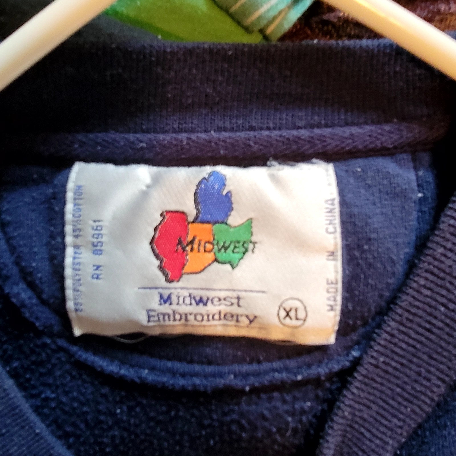 Vintage IRISH Notre Dame Sweatshirt Large Navy Blue image 3