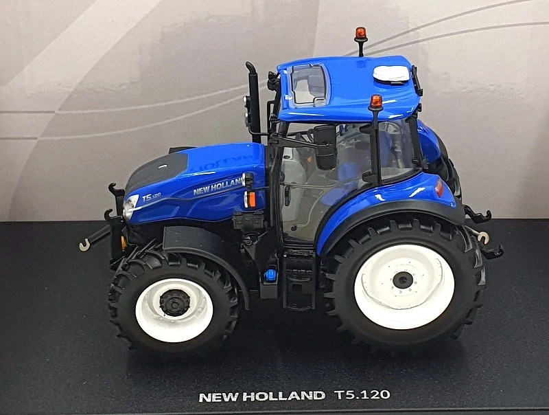 Universal Hobbies 1/32 Scale UH6678 - New Holland T5.120 Dual Command - Blue - Image 4 of 4