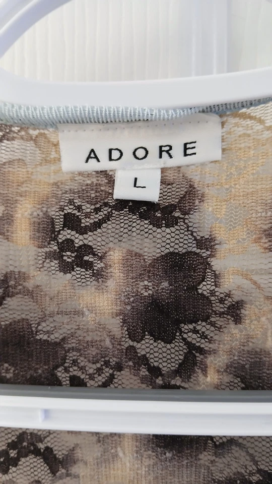 Cárdigan con espalda de encaje estampado audaz ADORE - Talla grande Foto 2 de 4