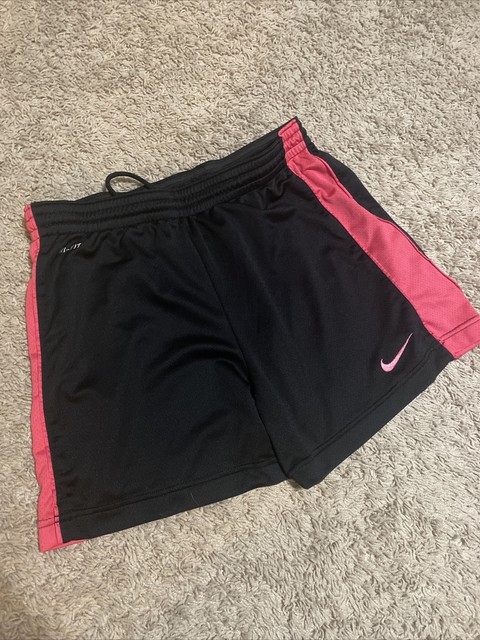 hot girl in nike pro shorts