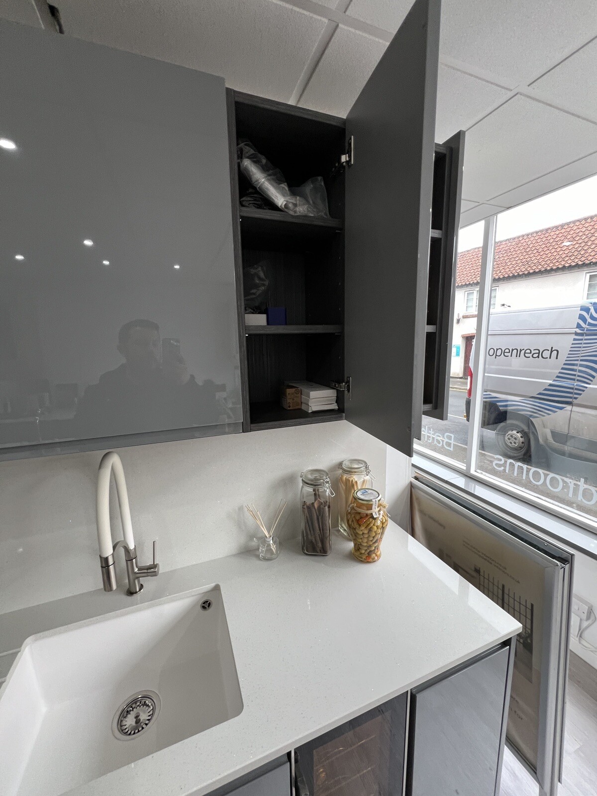 ex display kitchen units and Quartz Worktop Ideal Utility Room eBay