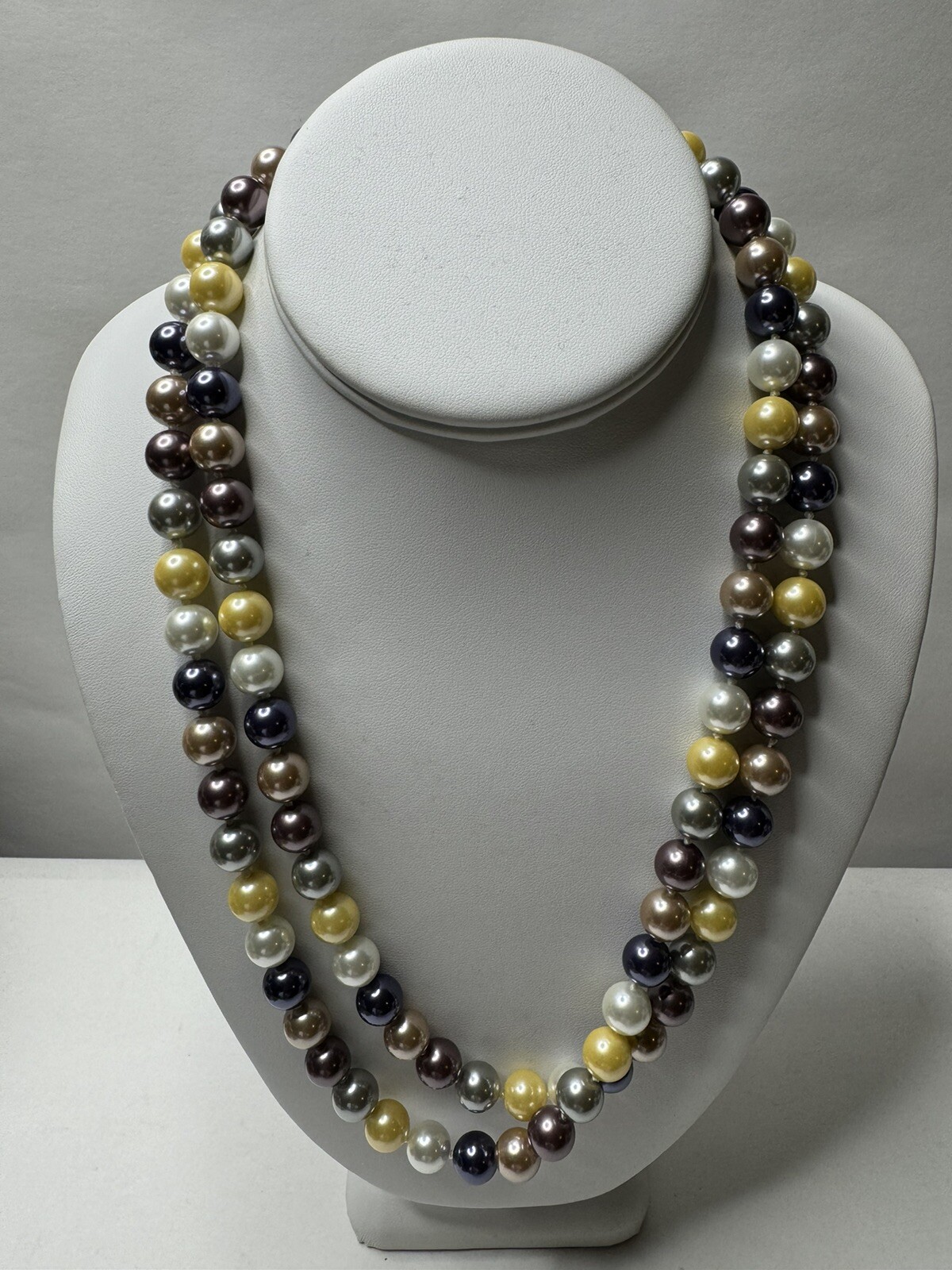Kenneth Jay Lane KJL Faux Pearl Necklace - image 3