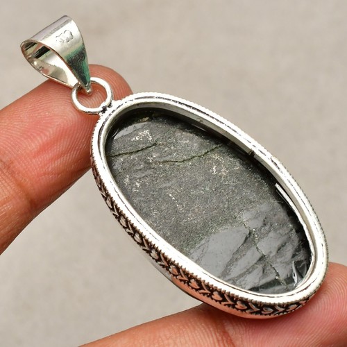 Ciondolo gioiello fatto a mano in argento sterling 925 pietra nuummite 2,09" - Foto 4 di 8
