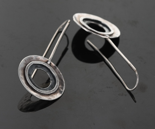 Silpada Earrings #W1654 Sterling Silver Oxidized Hammered Circle Discs Threader - Picture 3 of 7