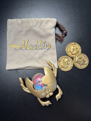 Vtg Disney Aladdin 1992 Mattel Raja Apu Genie Bag with (3) coins -Scarab Compass