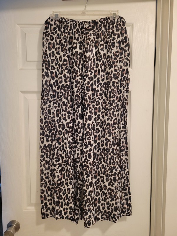 PALM AZURE,  Flowy Leopard Print Lounge Pant SZ M