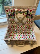 Traditional Picnic Hamper Set for 2 People White Willow Basket with Lid