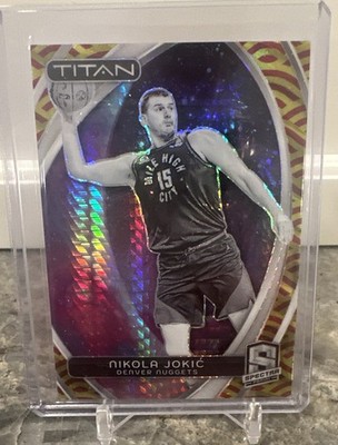 Nikola Jokić TITAN /49 2023-24Panini Spectra Denver Nuggets MVP Prizm