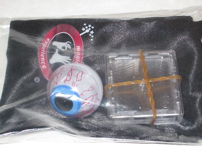 Jumping Eyeball Magic Trick - Cool Props, Creepy Close-Up, Street, Halloween 
